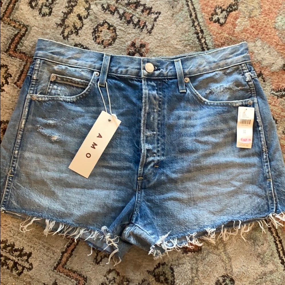Amo cut off shorts